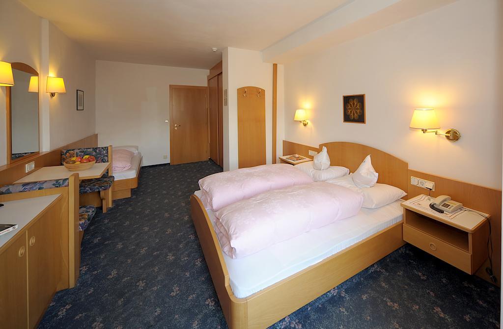 Hotel Waldheim Natz-Schabs Oda fotoğraf