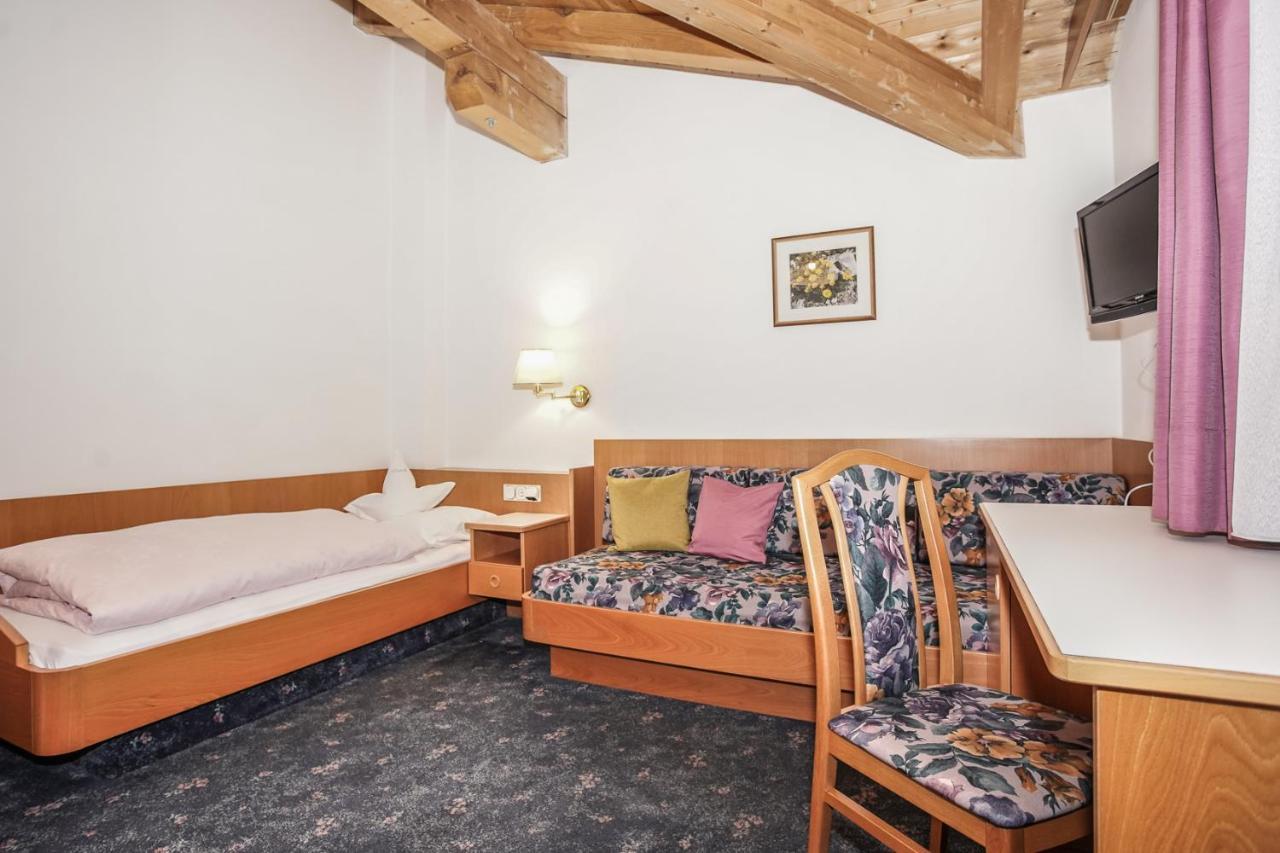 Hotel Waldheim Natz-Schabs Dış mekan fotoğraf